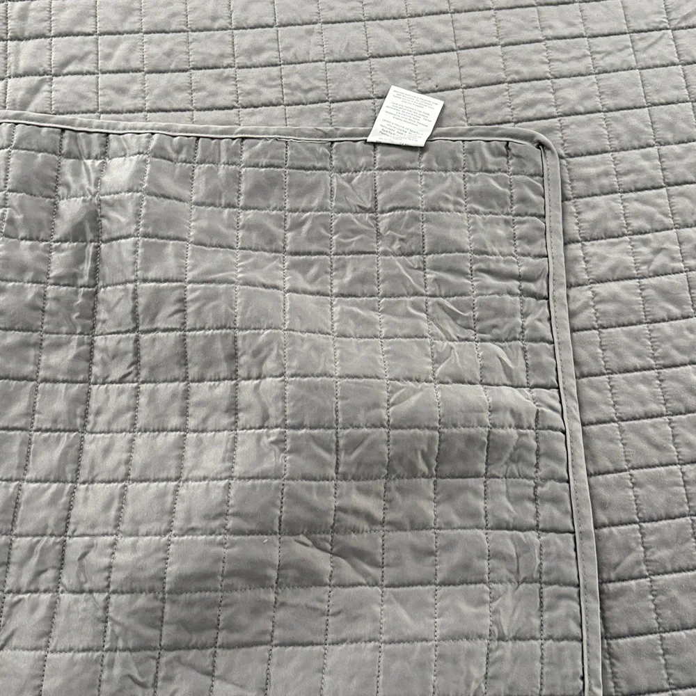 Elegant Gray Quilted Bedspread